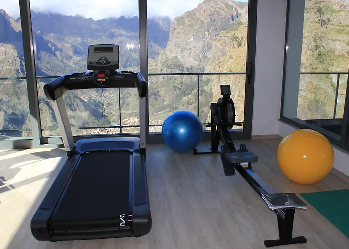 Eira Do Serrado - & 4*