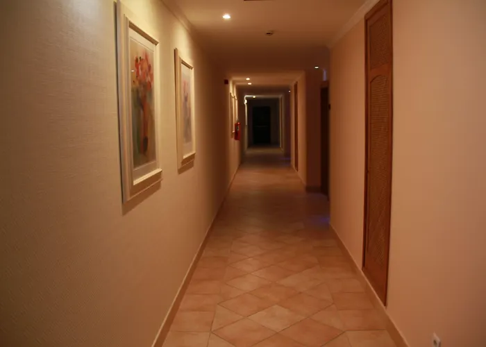 Eira Do Serrado - & Otel