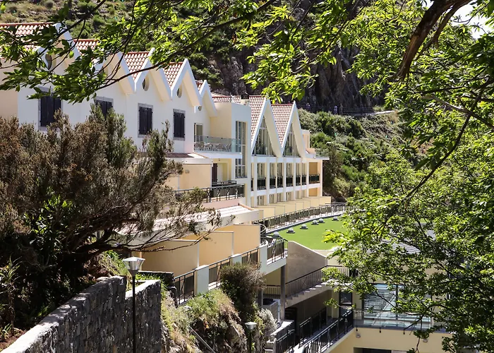 Otel Eira Do Serrado - & 4*