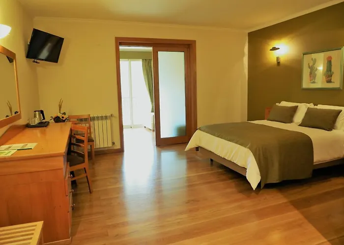 Hotel Eira Do Serrado - &