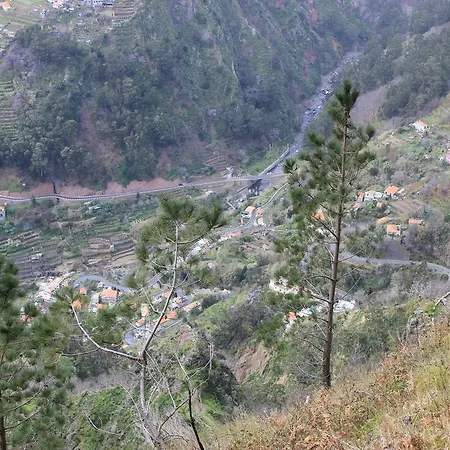 Eira Do Serrado - & 4*