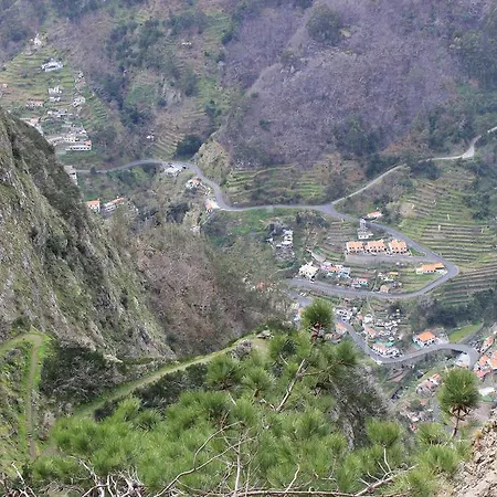 Eira Do Serrado - & 4*