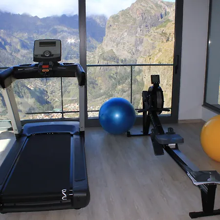 Eira Do Serrado - & 4*