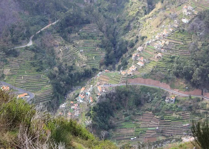 艾拉杜瑟拉朵水疗酒店 酒店