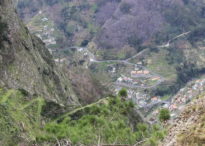 Eira Do Serrado - & 4*