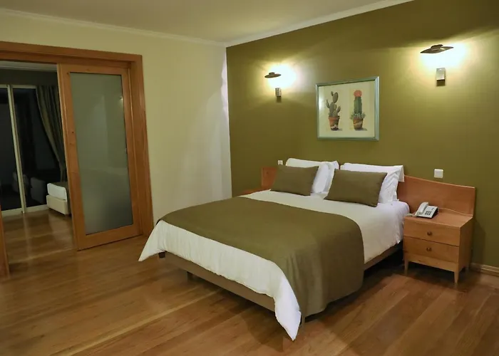 艾拉杜瑟拉朵水疗酒店