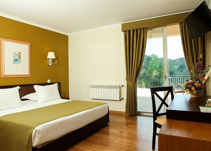 Eira Do Serrado - & Otel