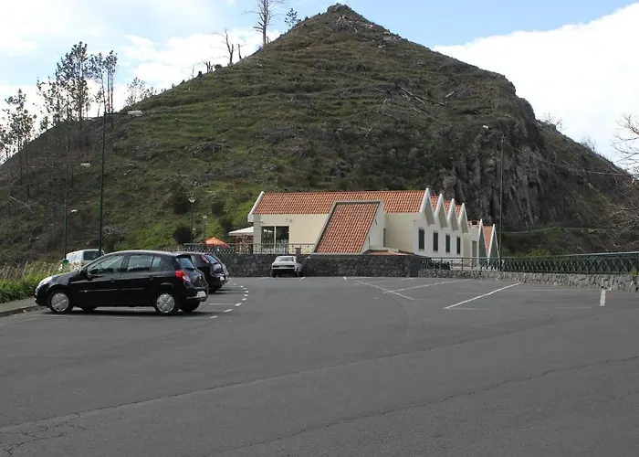 艾拉杜瑟拉朵水疗酒店